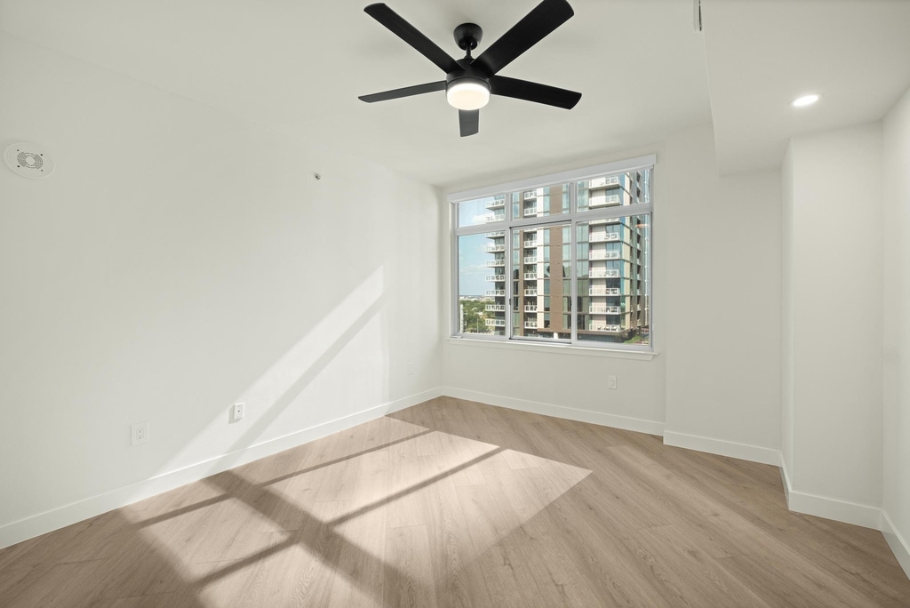 54 Rainey St - Photo 10