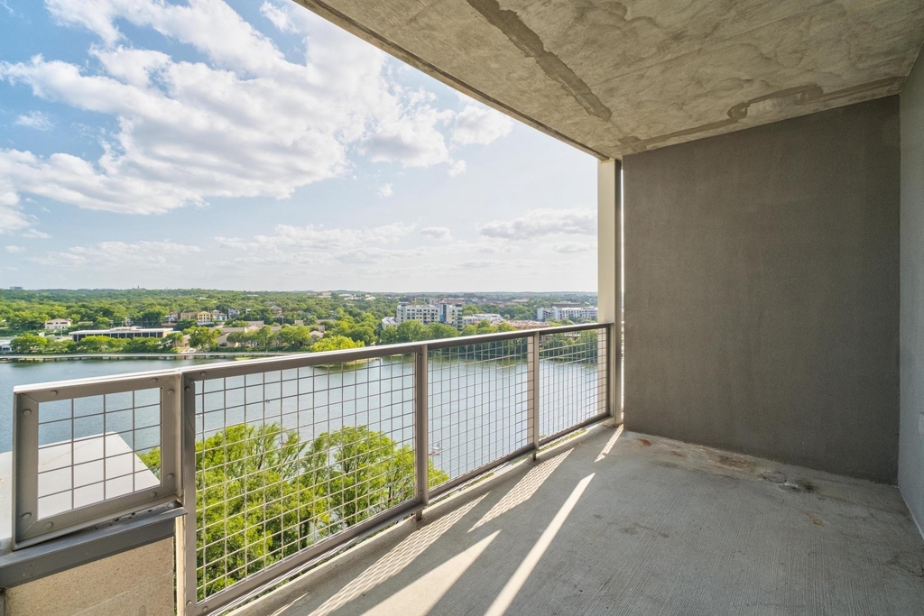 54 Rainey St - Photo 26