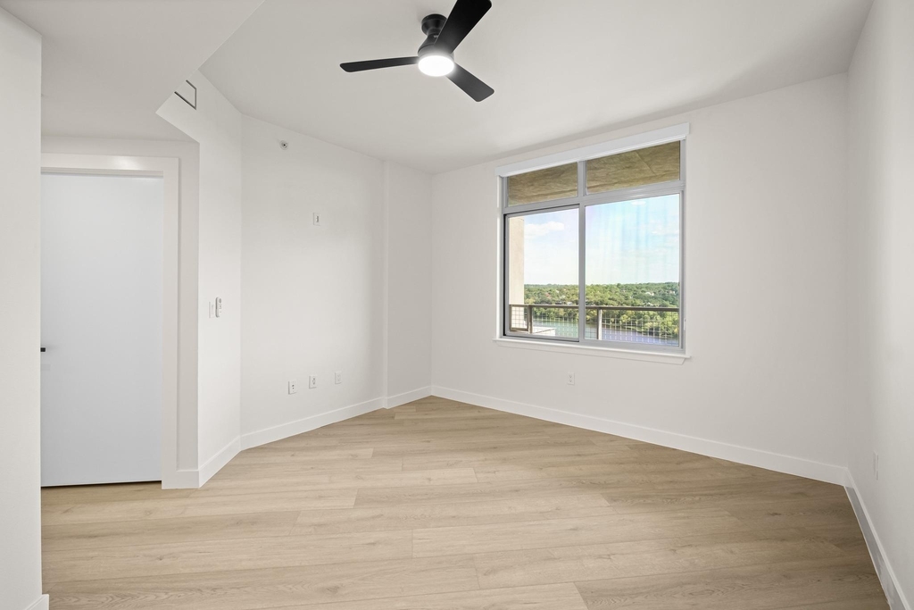 54 Rainey St - Photo 16