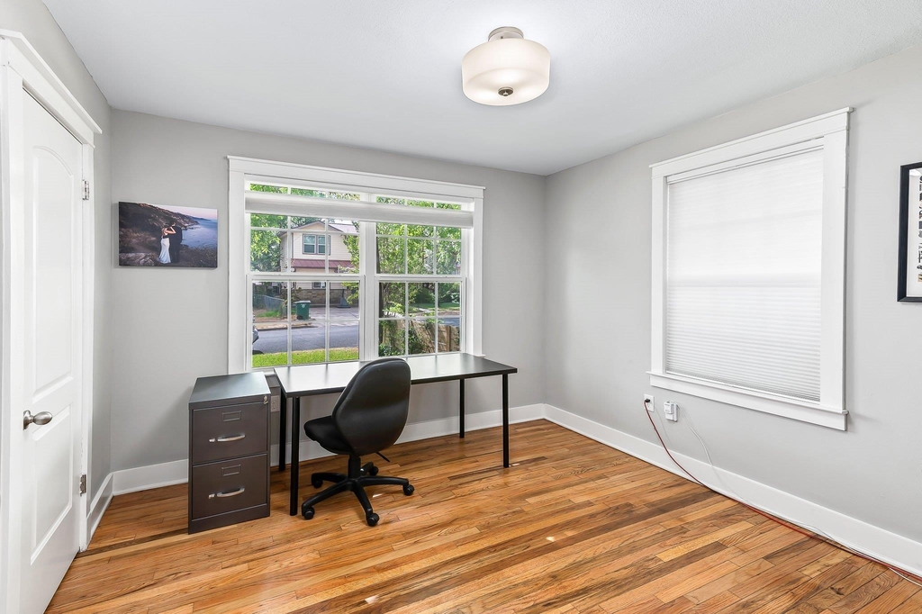 2404 Oak Crest Ave - Photo 20