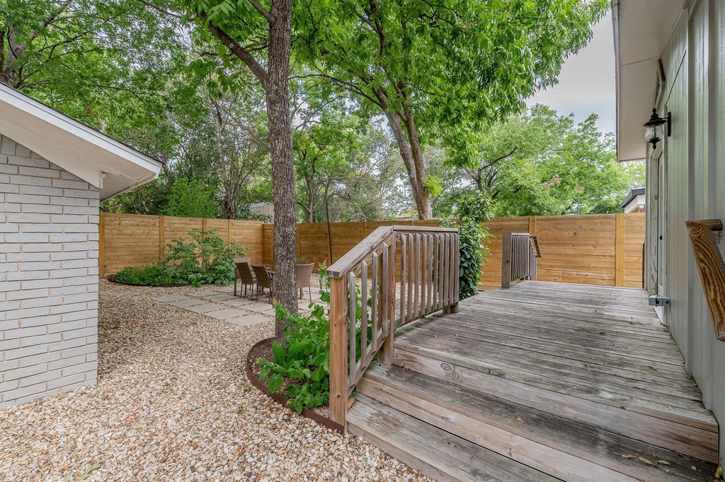 2404 Oak Crest Ave - Photo 55