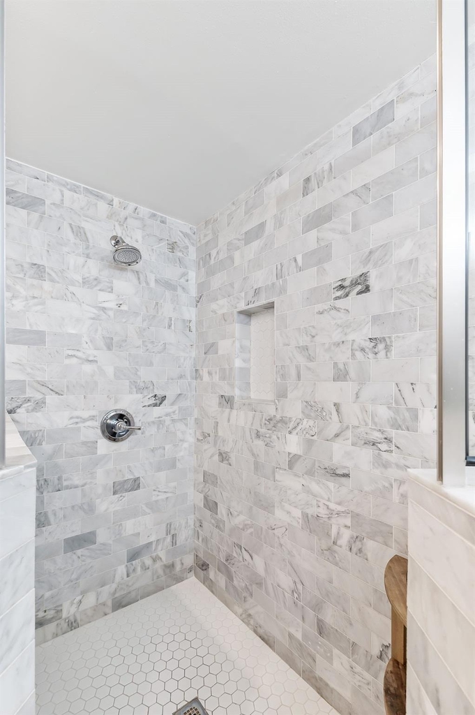 2404 Oak Crest Ave - Photo 51