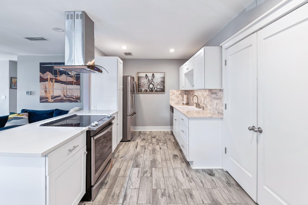 2404 Oak Crest Ave - Photo 10