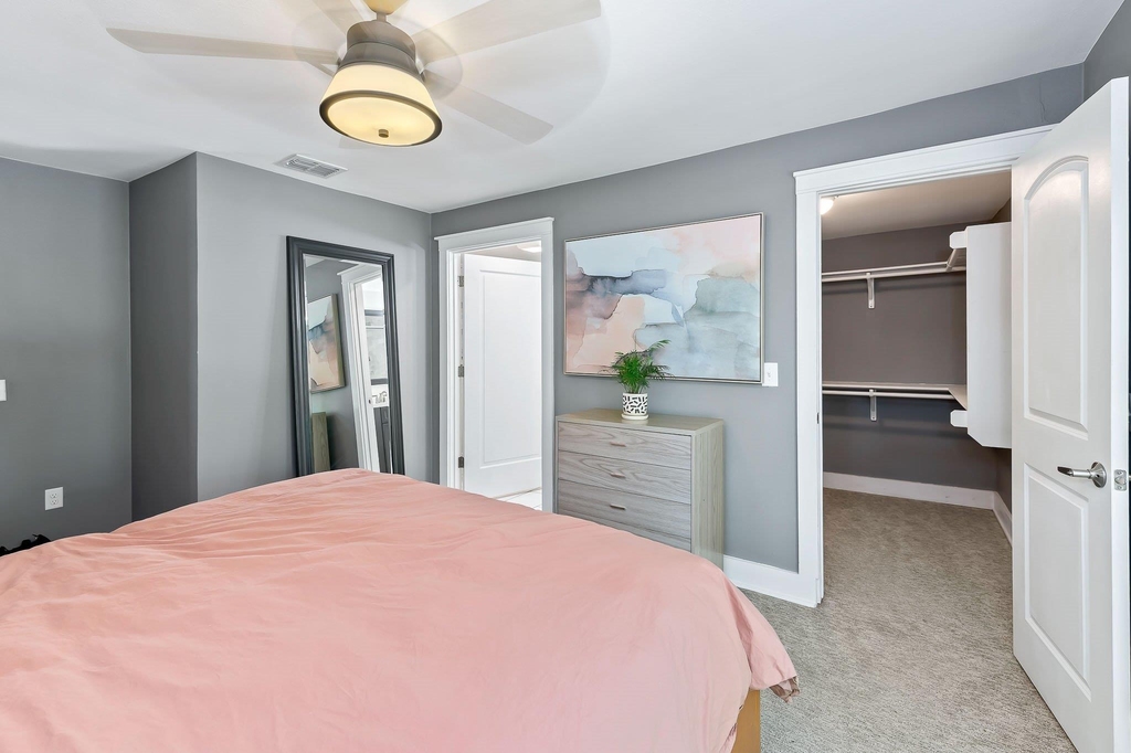 2404 Oak Crest Ave - Photo 15