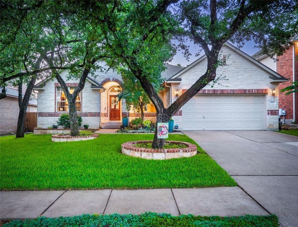 3805 Longhorn Acres St - Photo 0