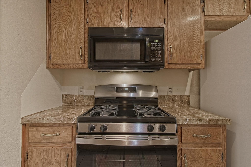 914 Garden Meadow Dr - Photo 14