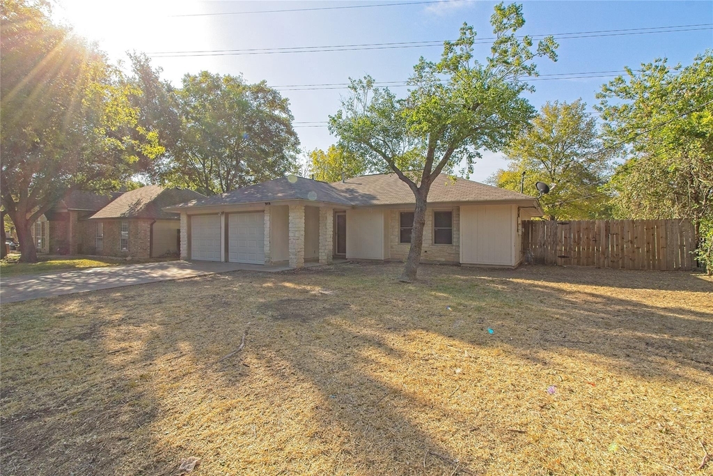 914 Garden Meadow Dr - Photo 1