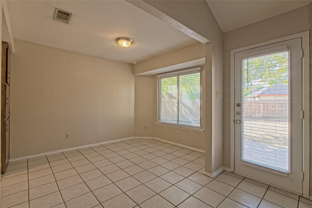 914 Garden Meadow Dr - Photo 11