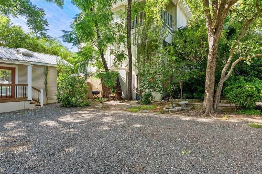 1501 W 9th St - Photo 19