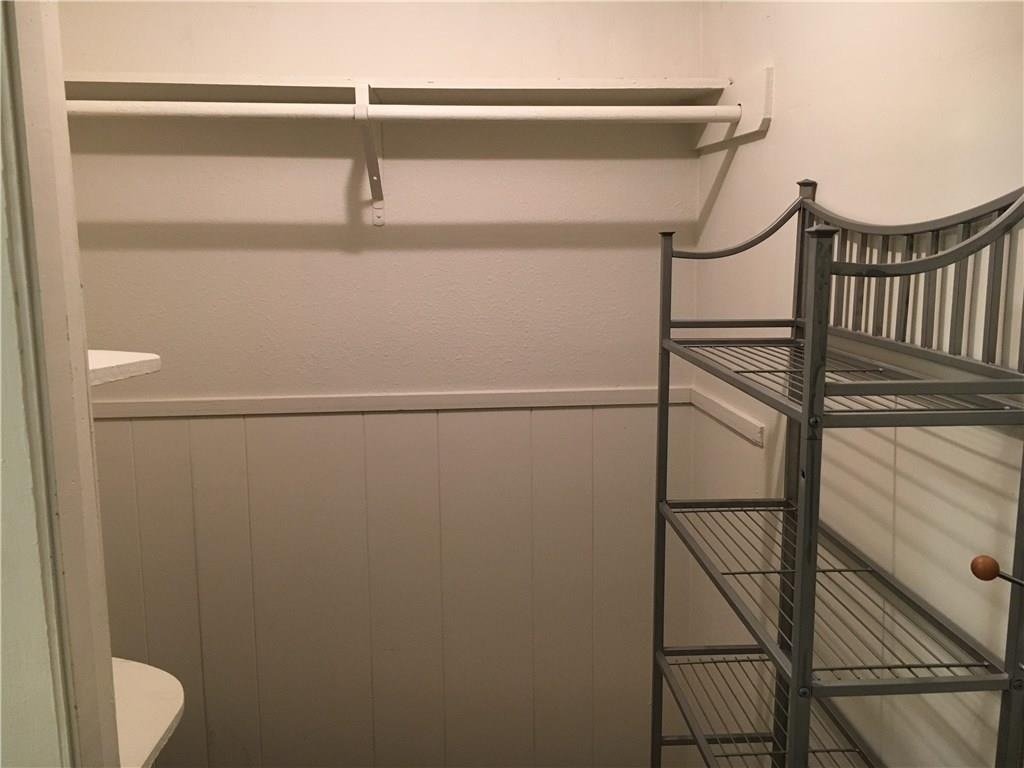 1501 W 9th St - Photo 12