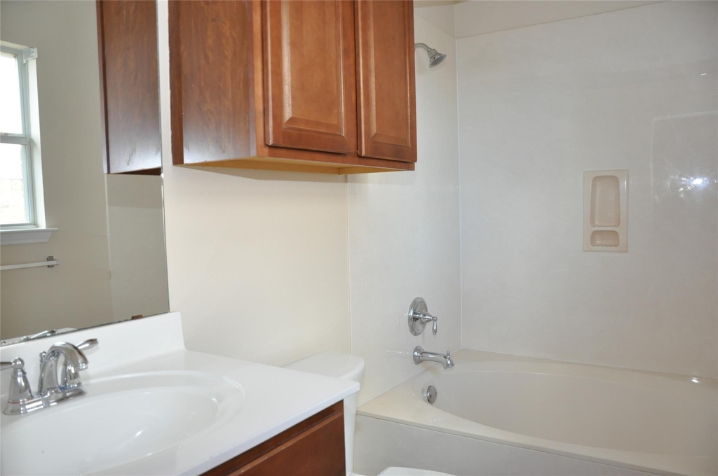13501 Moura Cv - Photo 9
