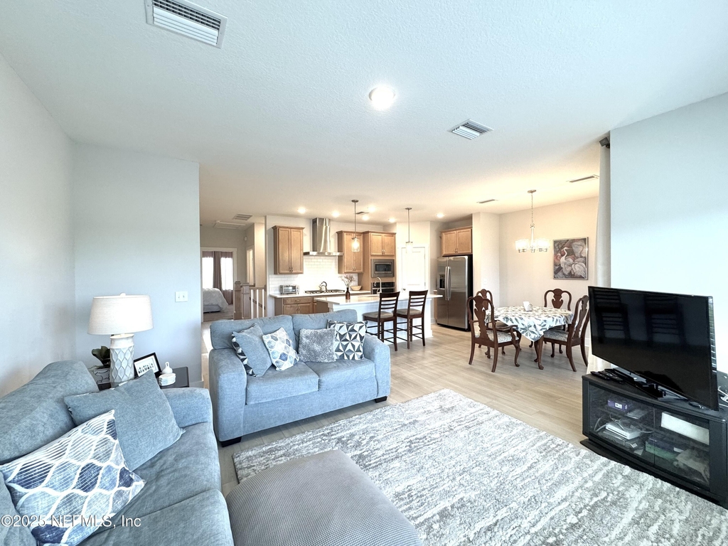 9860 Element Road - Photo 2