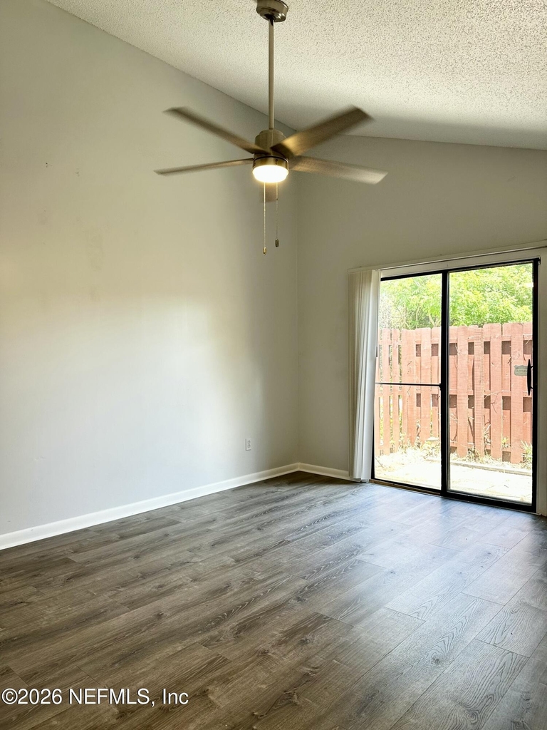 2451 Whispering Woods Boulevard - Photo 9