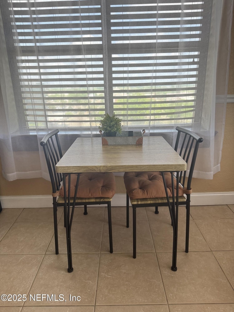 311 W Ashley Street - Photo 3