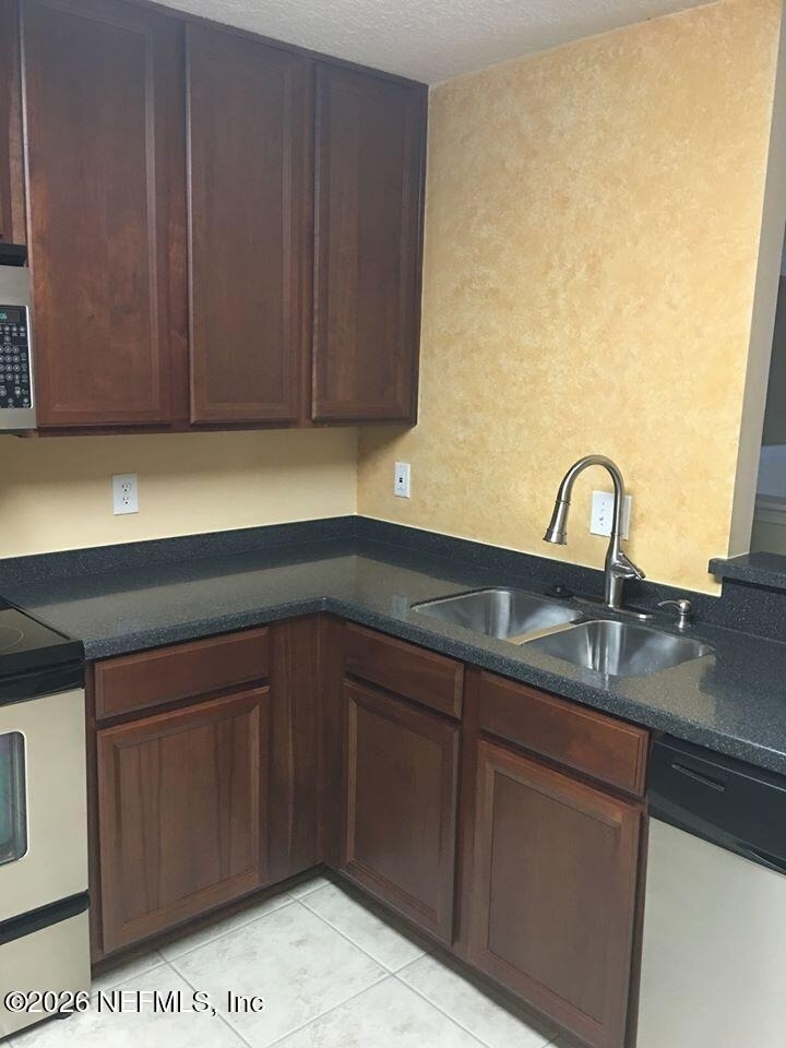 7053 Snowy Canyon Drive - Photo 11