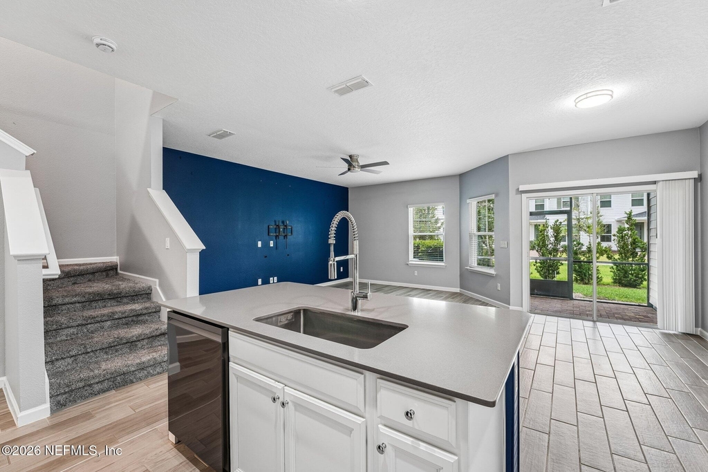 120 Appleton Court - Photo 17