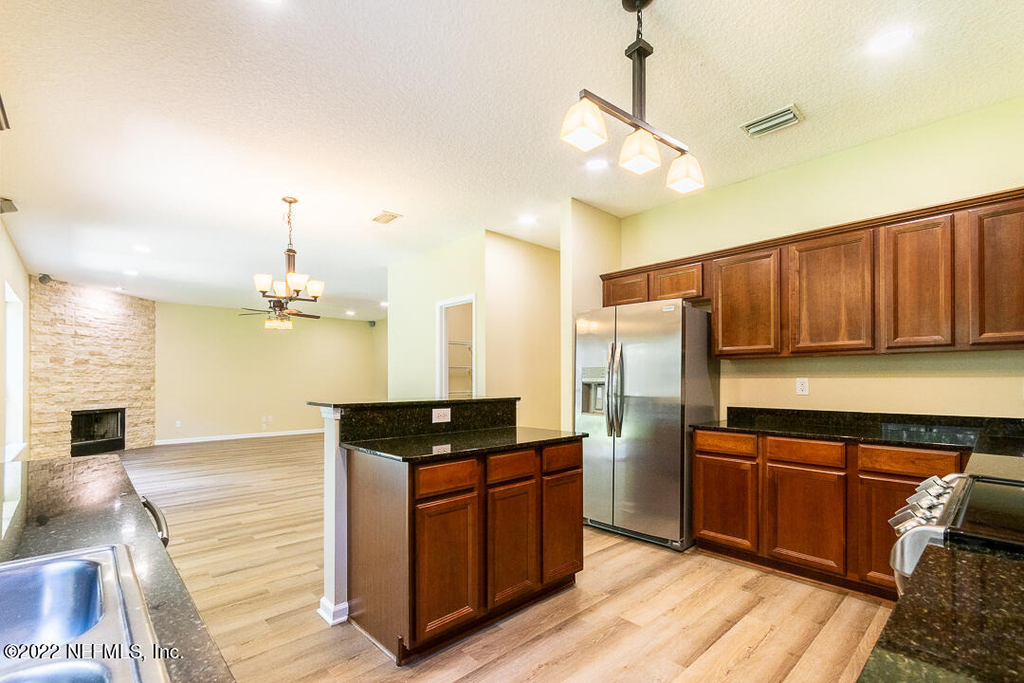 825 Marjories Way - Photo 20
