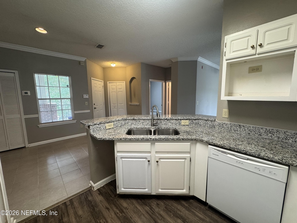 10000 Gate Parkway - Photo 5