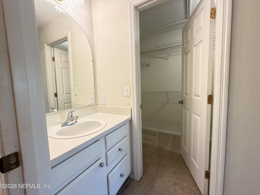 13810 Sutton Park Drive N - Photo 18