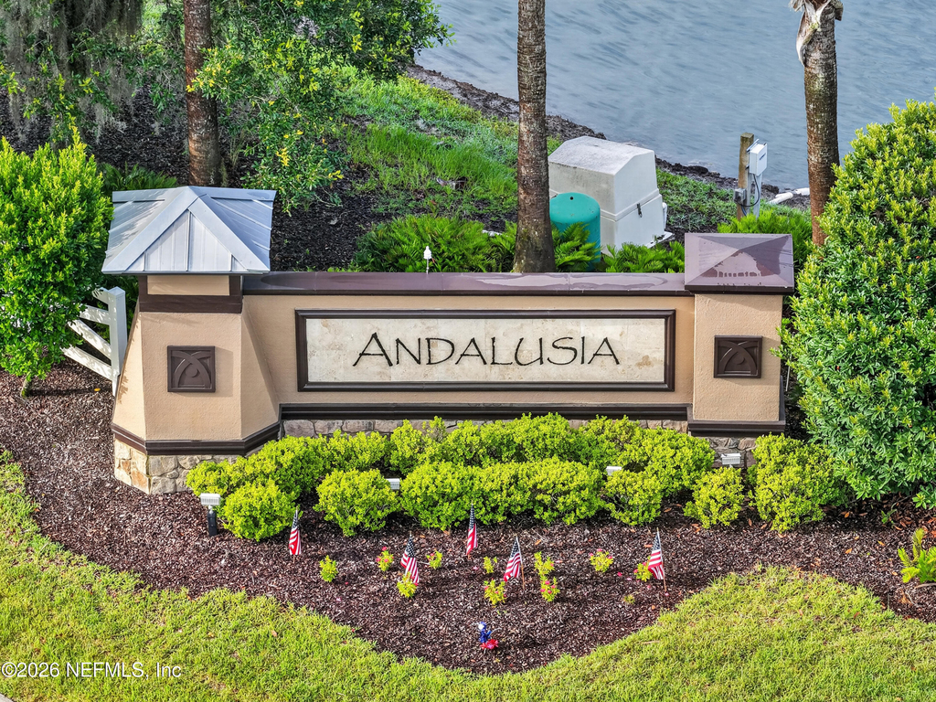 589 Seville Parkway - Photo 33