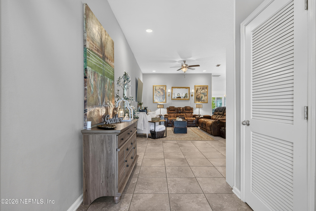 589 Seville Parkway - Photo 4