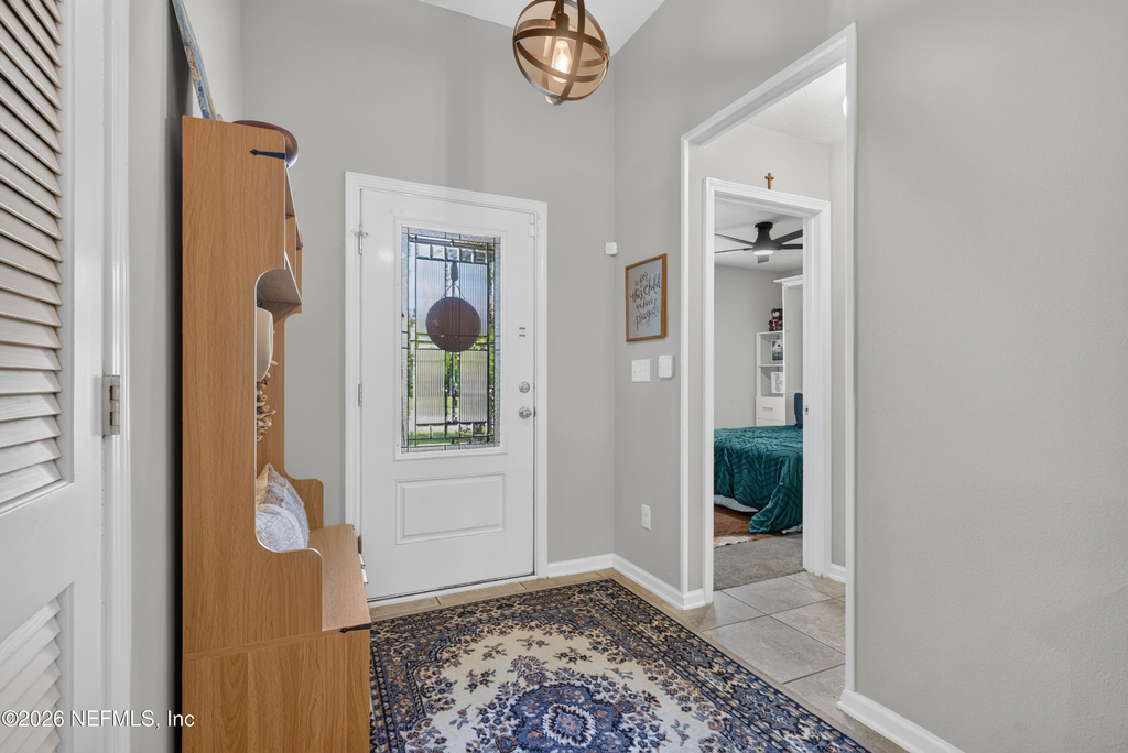 589 Seville Parkway - Photo 5