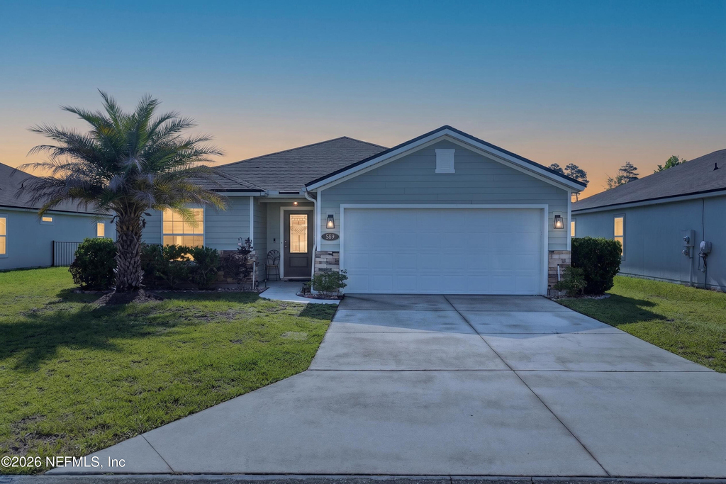 589 Seville Parkway - Photo 0