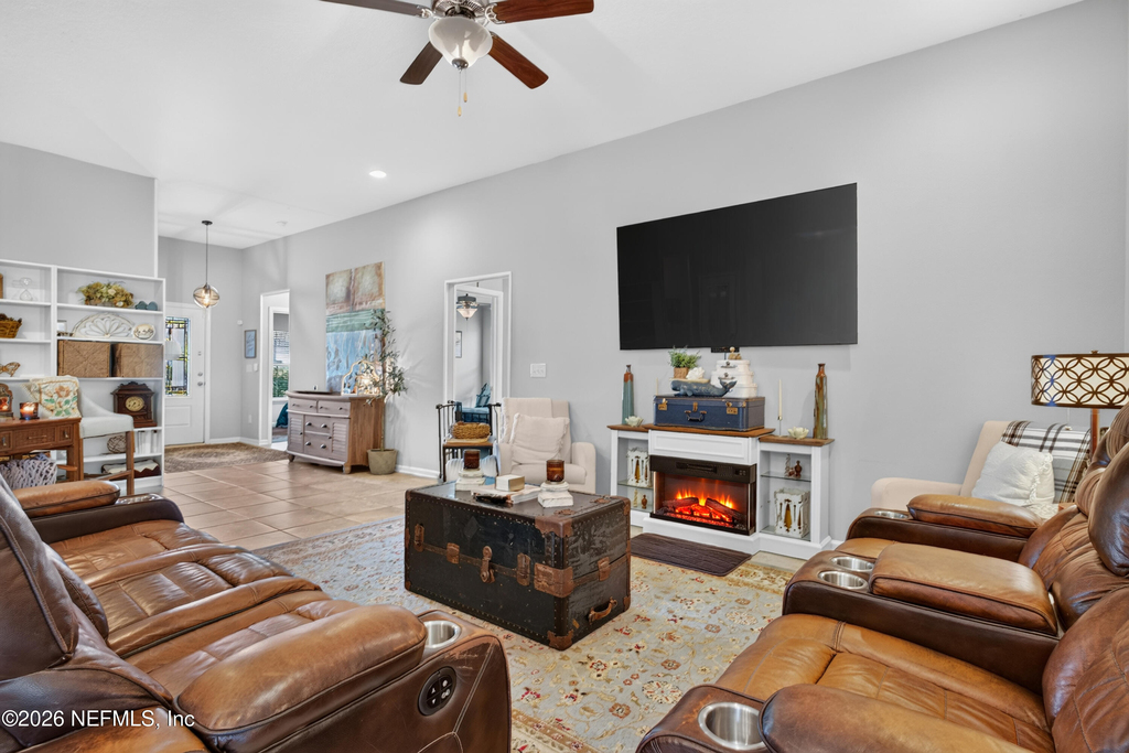 589 Seville Parkway - Photo 8