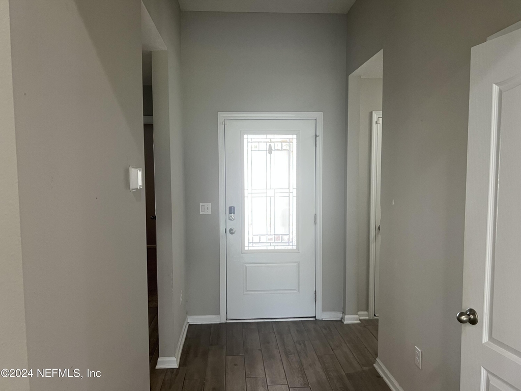 494 Northside Drive S - Photo 2