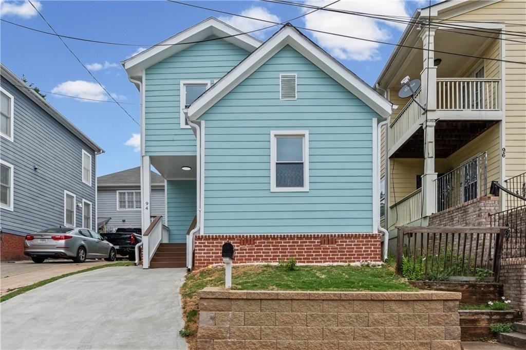 94 Crumley Street Se - Photo 0
