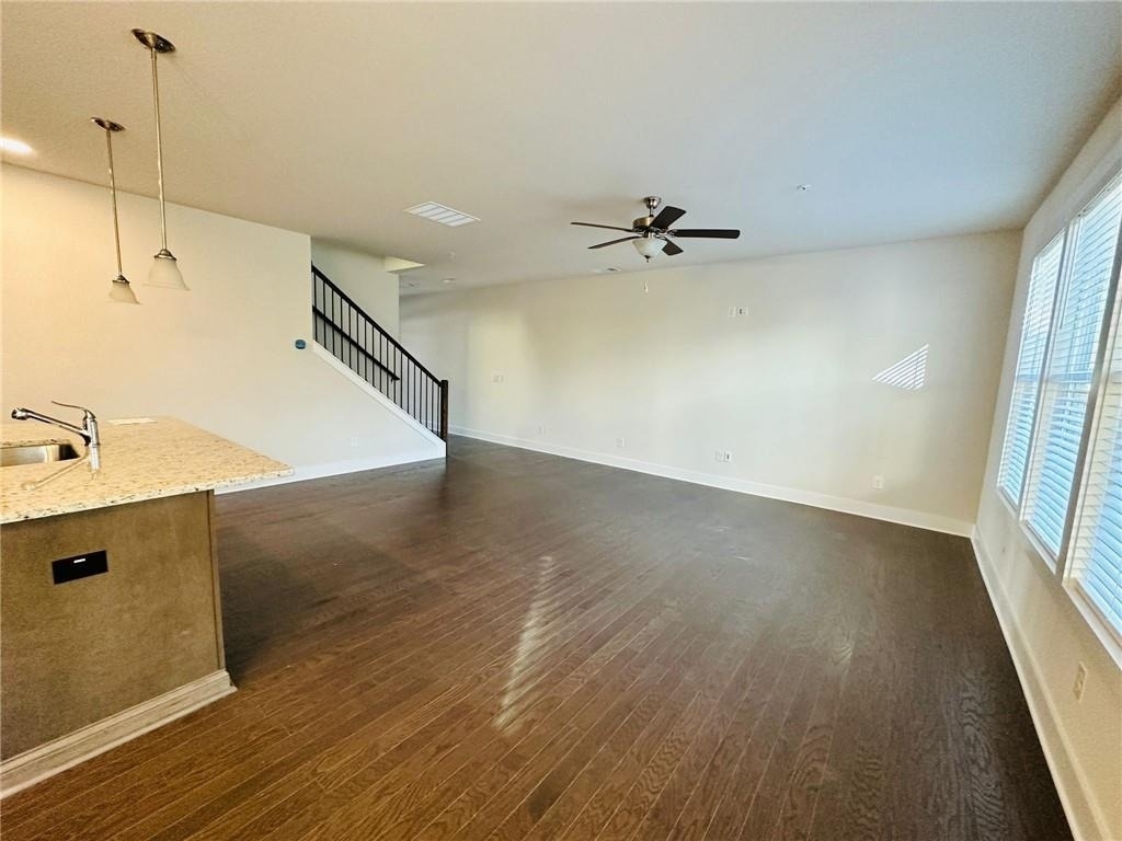 1252 Windmill Parkway - Photo 5