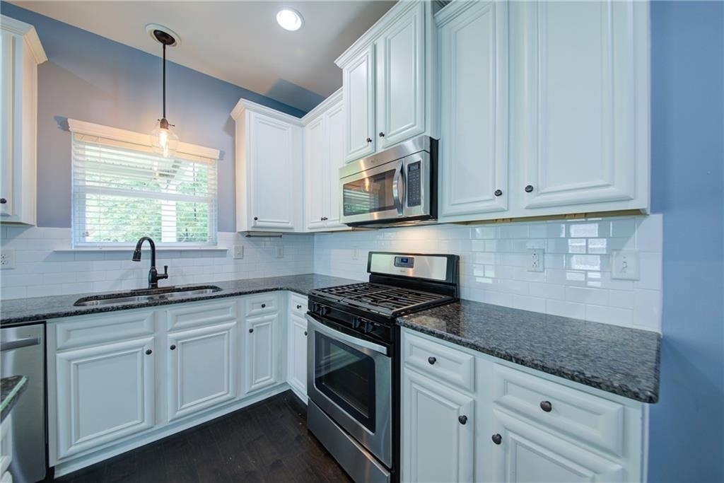 5595 Banner Boulevard - Photo 10
