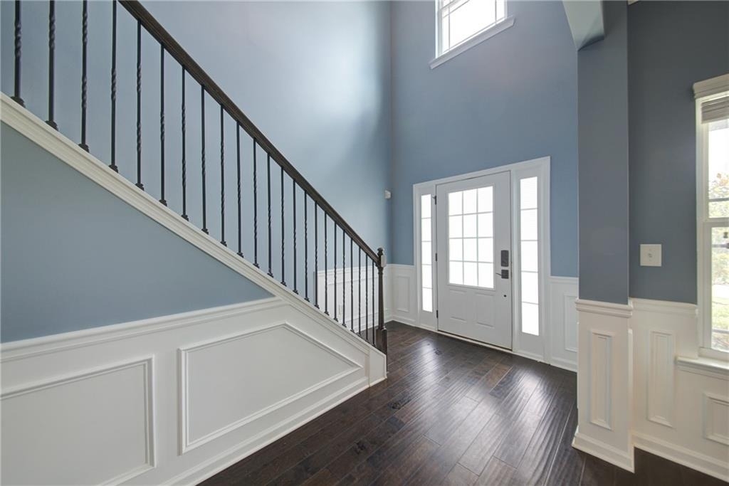 5595 Banner Boulevard - Photo 2