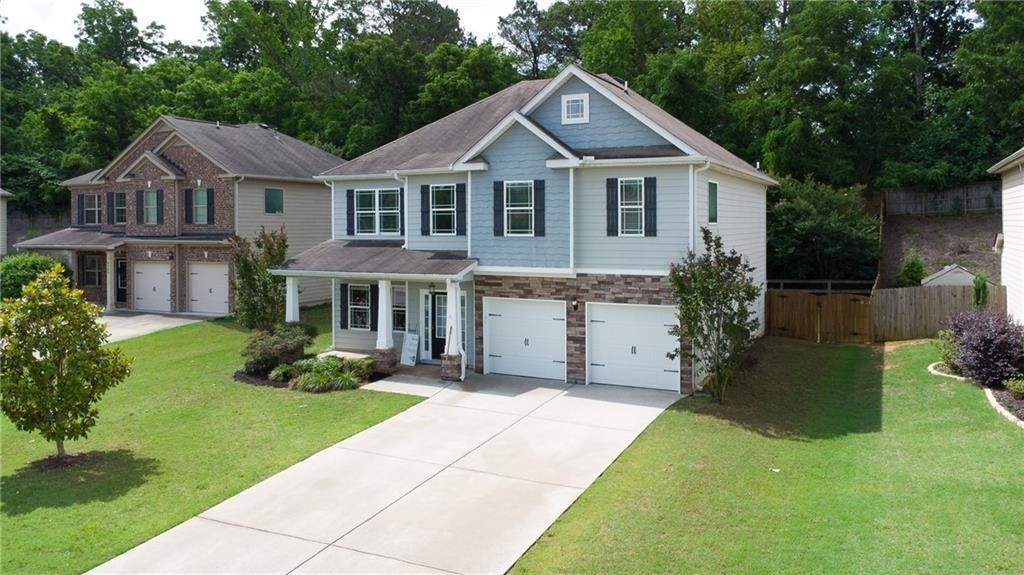 5595 Banner Boulevard - Photo 1