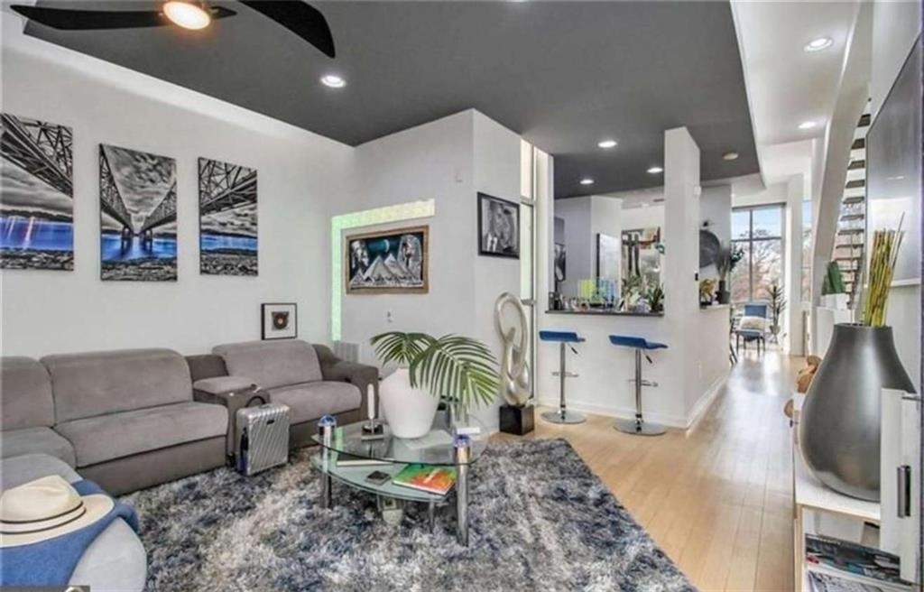 752 Moreland Avenue - Photo 5