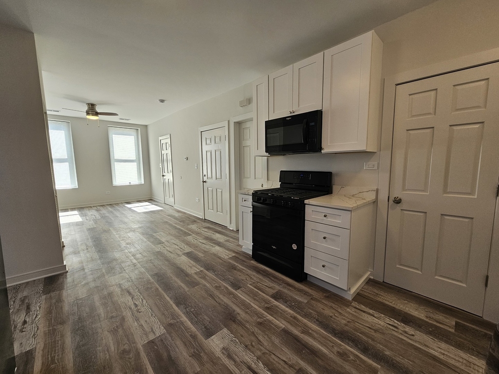 2216 W 21st Place - Photo 15