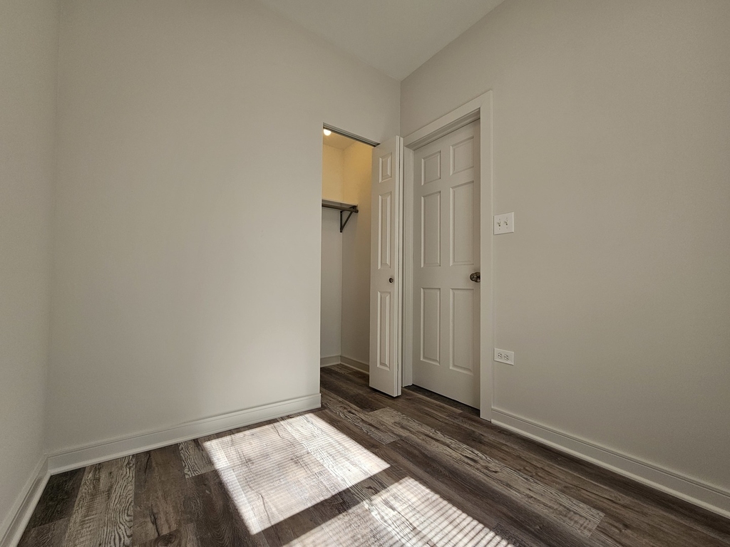 2216 W 21st Place - Photo 4