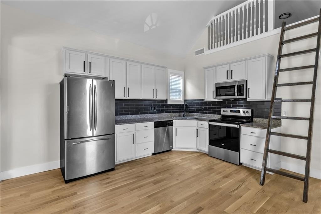 575 Martin Street Se - Photo 4