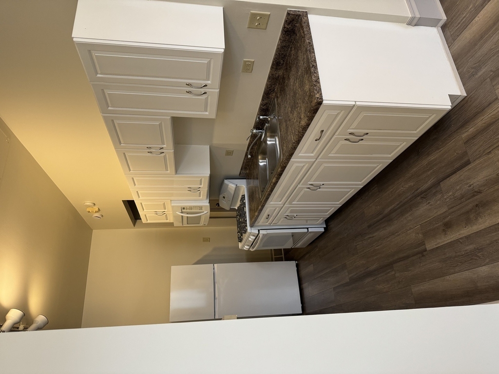 204 E Washington Street - Photo 3
