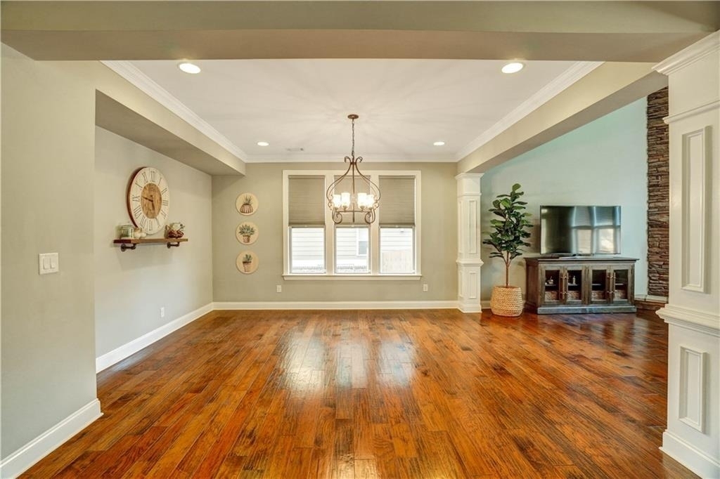 633 Leland Parkway - Photo 12