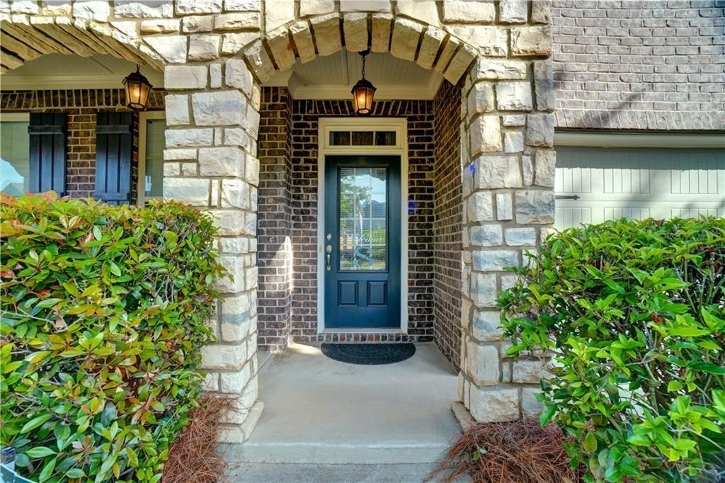 633 Leland Parkway - Photo 1