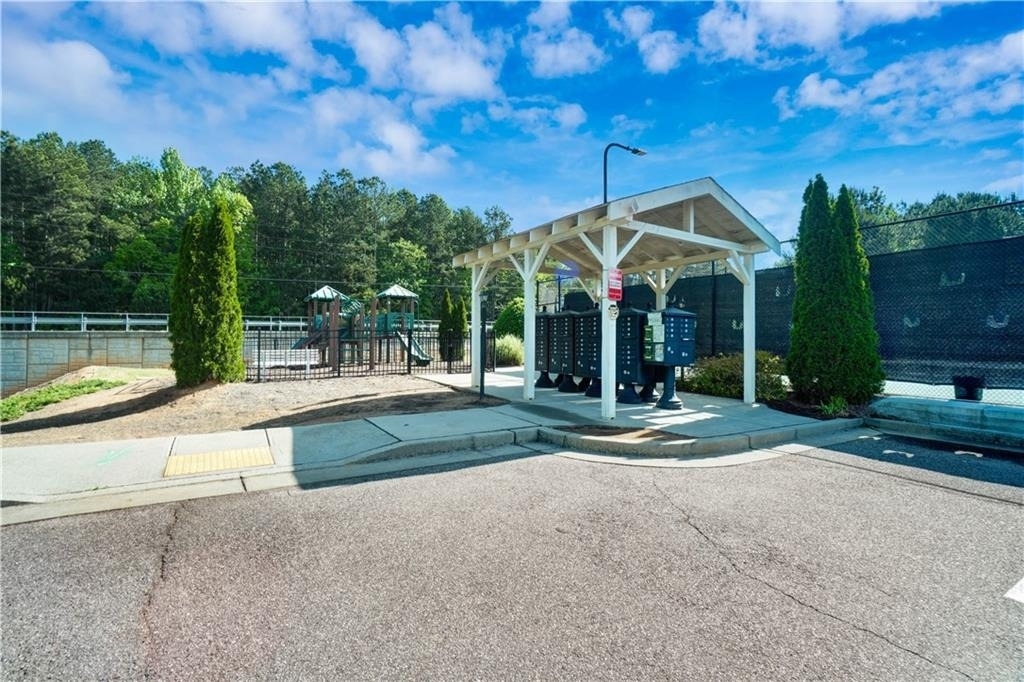633 Leland Parkway - Photo 39