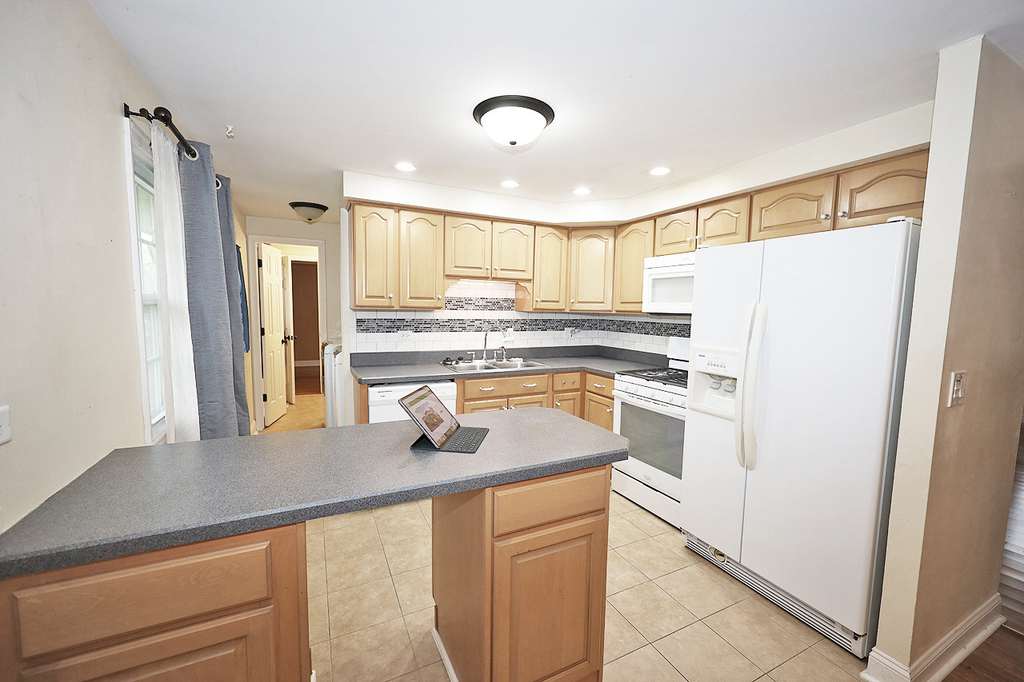 503 Case Court - Photo 5