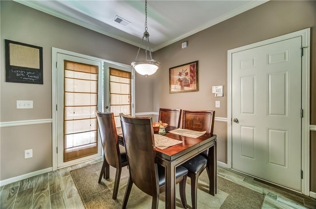224 W Marietta Street - Photo 4