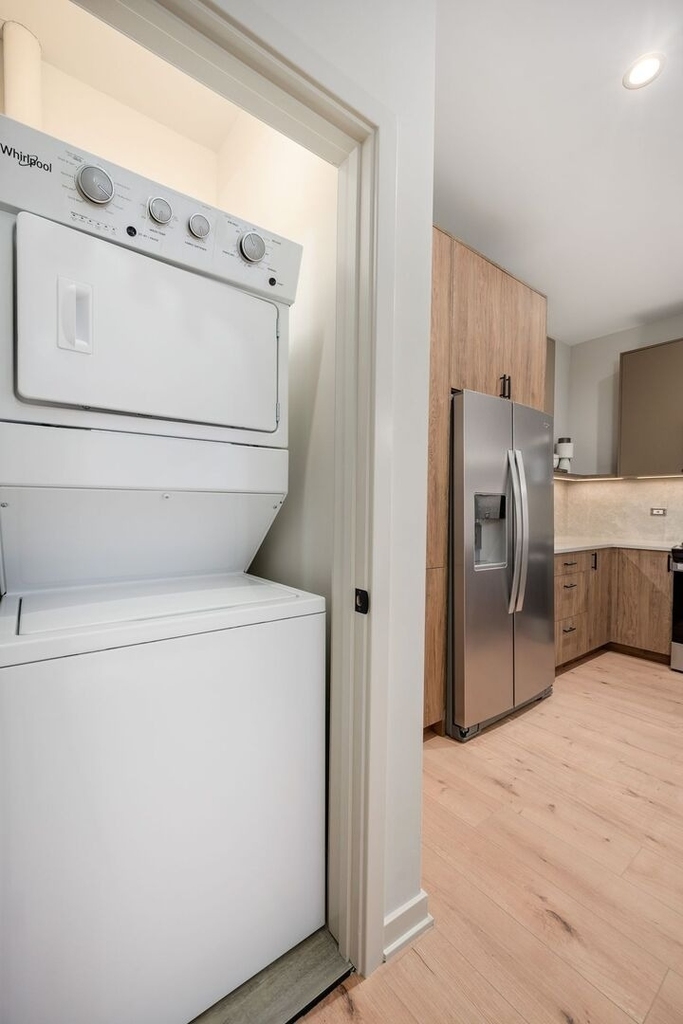 6633 N Milwaukee Avenue - Photo 36