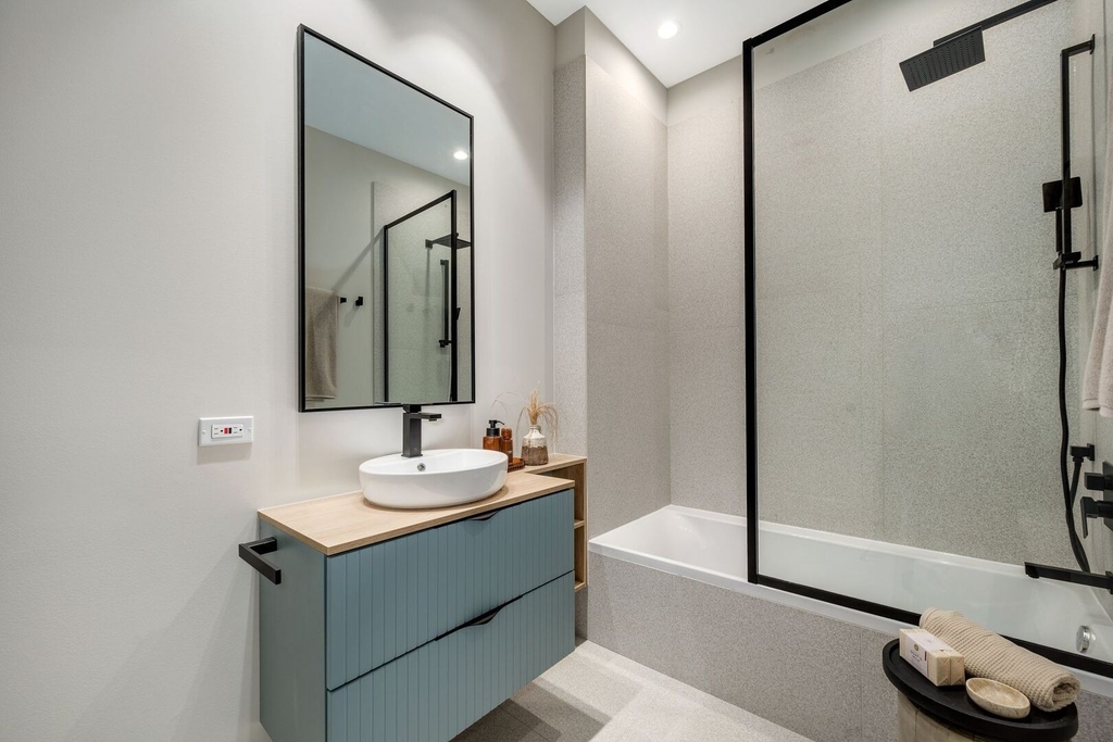 6633 N Milwaukee Avenue - Photo 35