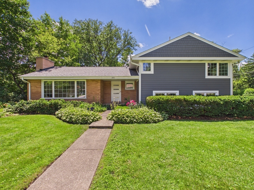 201 E Olive Avenue - Photo 1