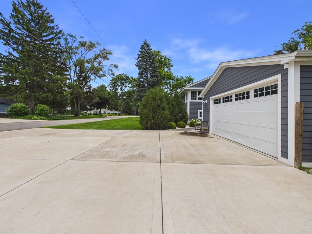 201 E Olive Avenue - Photo 79