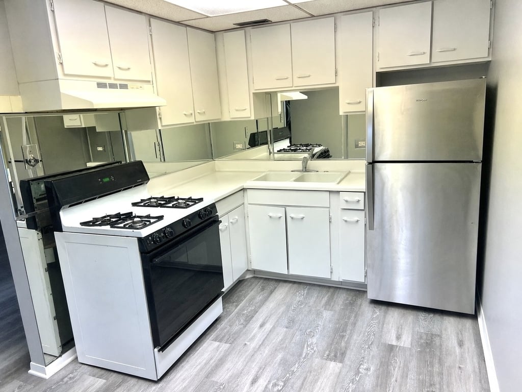 3133 Bernice Road - Photo 3