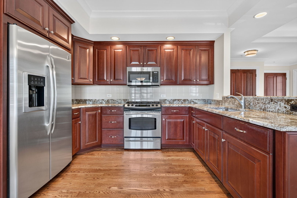 107 S Grant Street - Photo 1